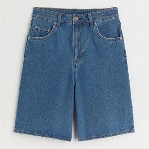Blue jeans Bermuda shorts